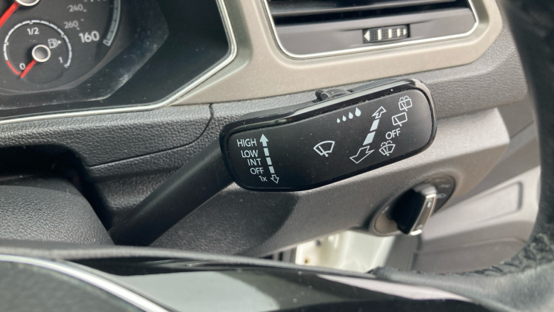 Volkswagen T-Roc 1.0 TSI SE 5dr Petrol Hatchback